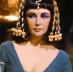 Elizabeth-Taylor-as-Cleopatra-in-blue-1963